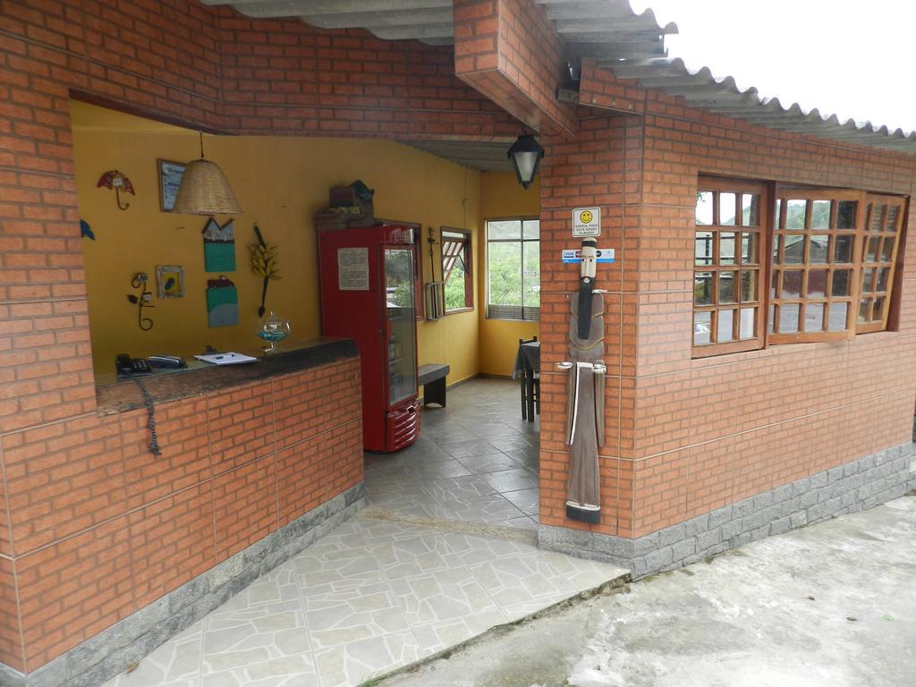Pousada Hospedaria Santa Clara Santa Rita de Jacutinga Exterior foto